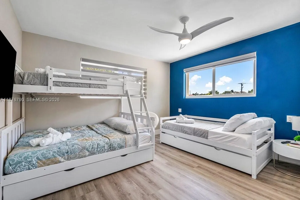 235 SE 6th St, Dania Beach FL 33004