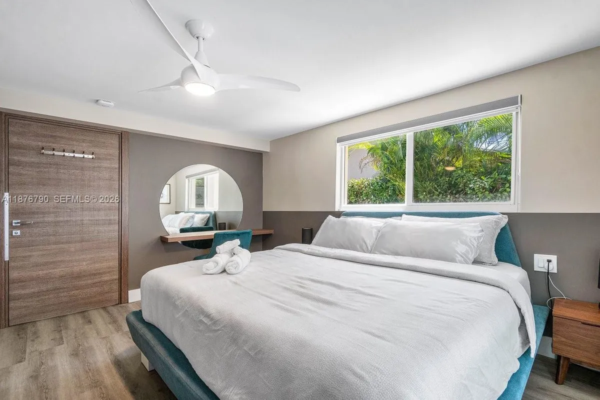 235 SE 6th St, Dania Beach FL 33004