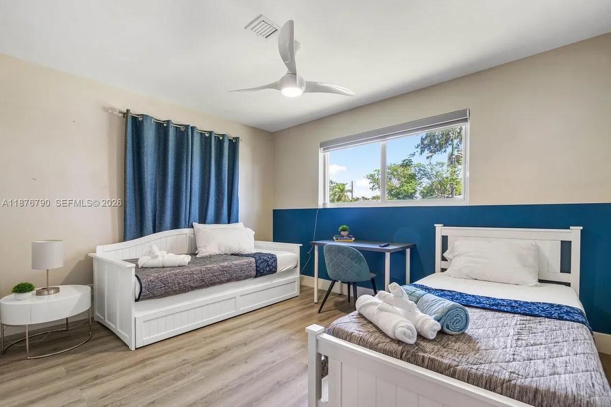 235 SE 6th St, Dania Beach FL 33004