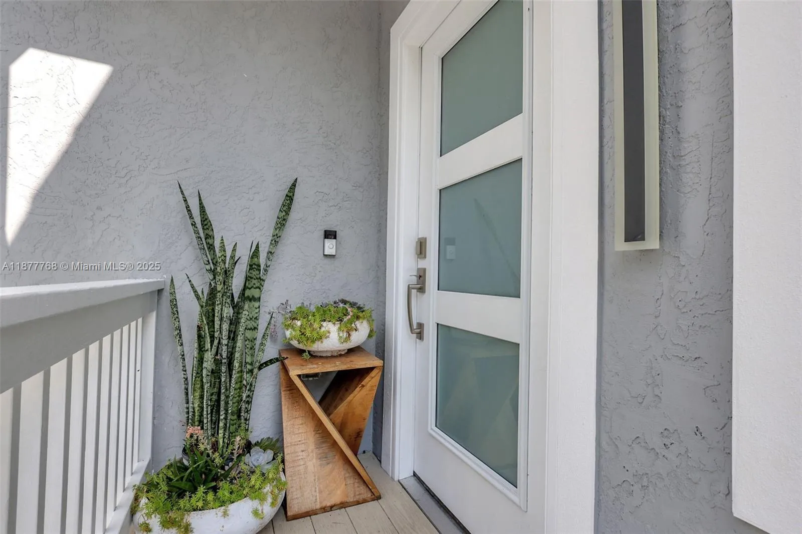 2404 Harbour Cove Dr, Hutchinson Island FL 34949