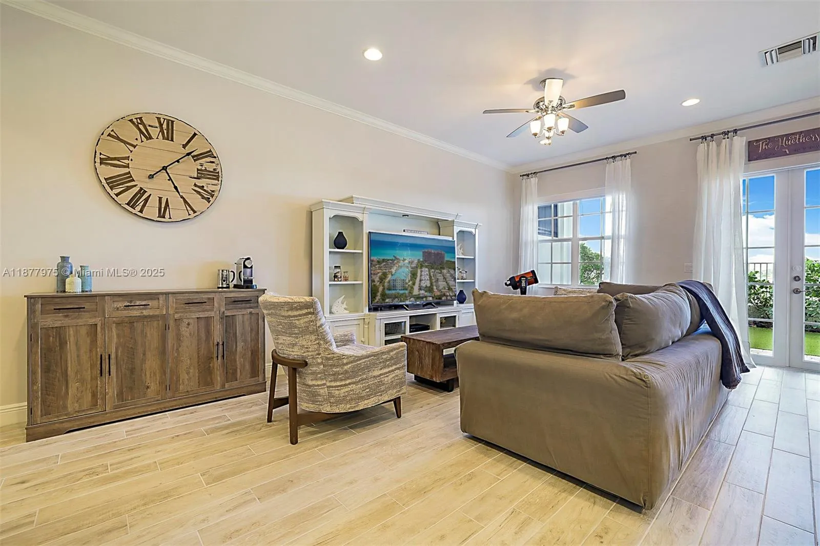 140 Ocean Breeze Dr, Juno Beach FL 33408