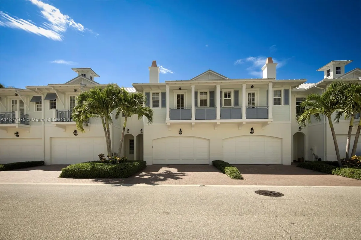 140 Ocean Breeze Dr, Juno Beach FL 33408