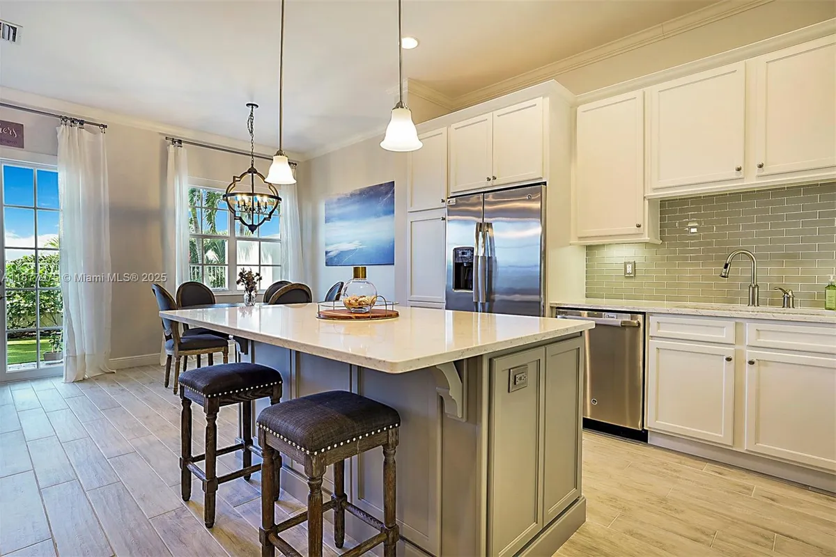 140 Ocean Breeze Dr, Juno Beach FL 33408