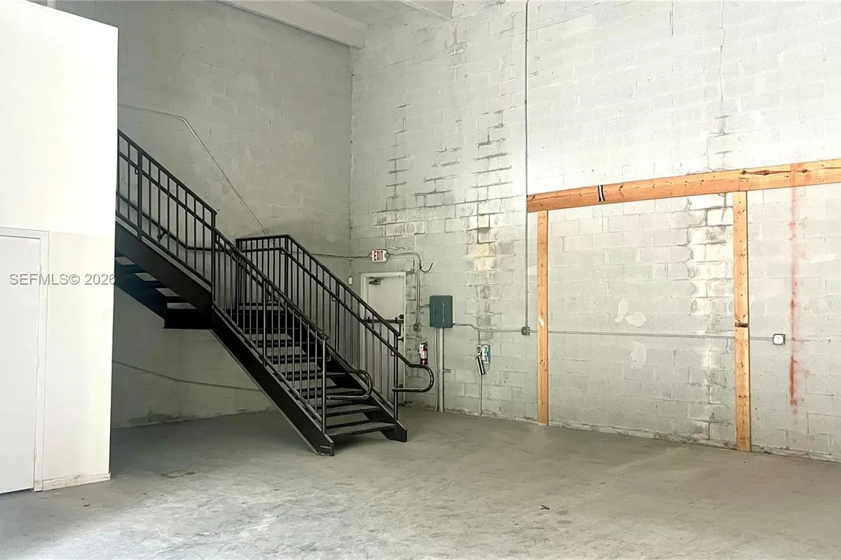 10780 NW 138th St # D3, Hialeah Gardens FL 33018