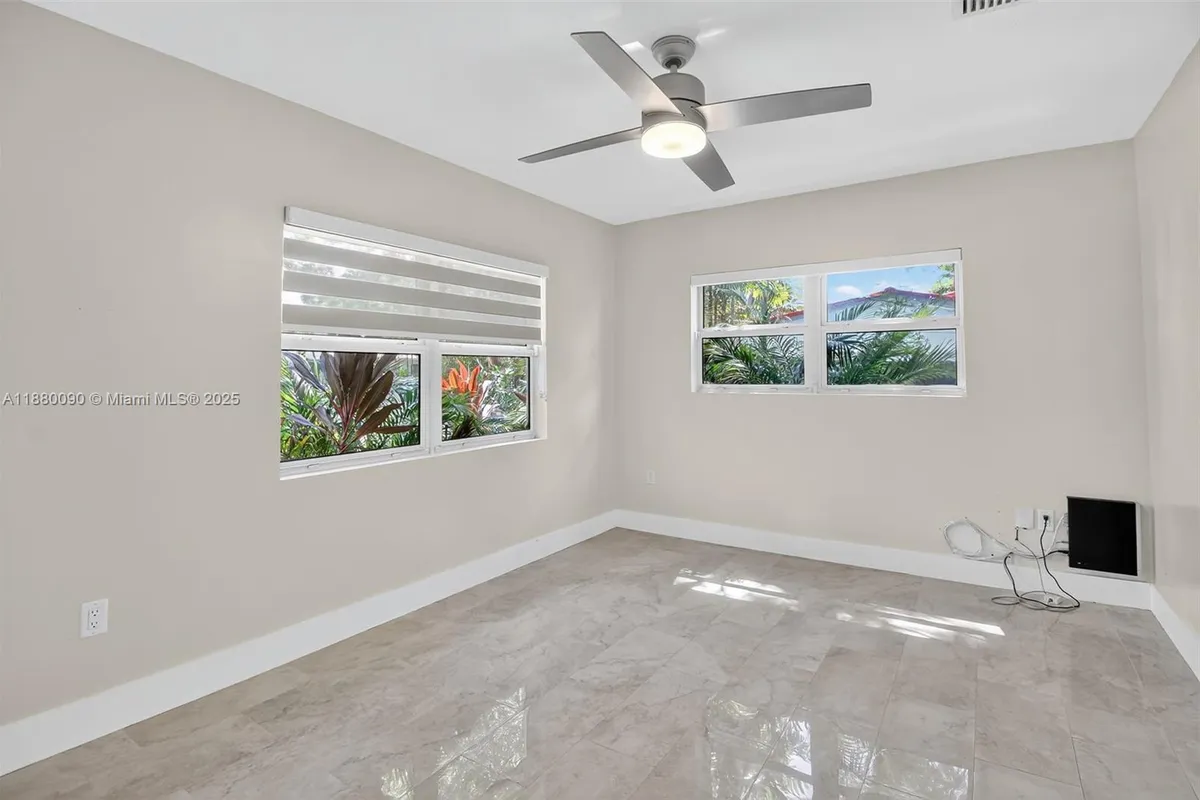 6090 SW 63rd Ave, South Miami FL 33143