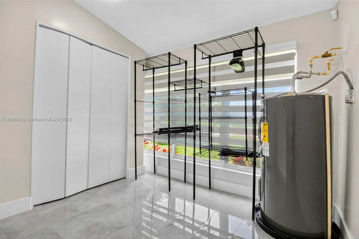 6090 SW 63rd Ave, South Miami FL 33143