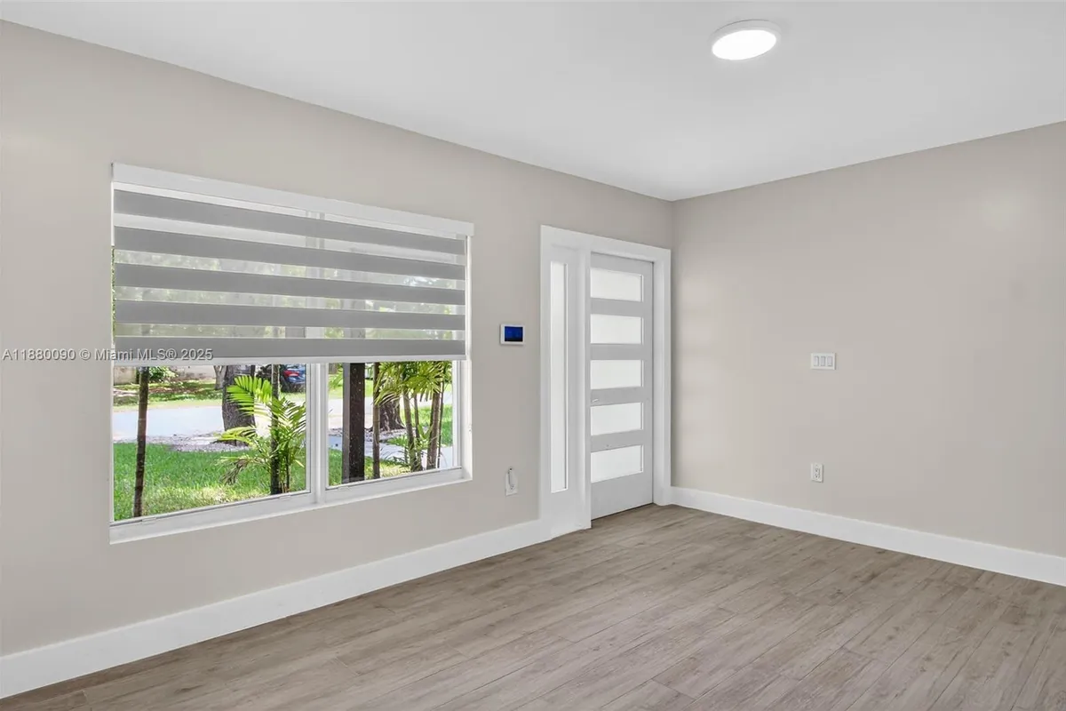 6090 SW 63rd Ave, South Miami FL 33143