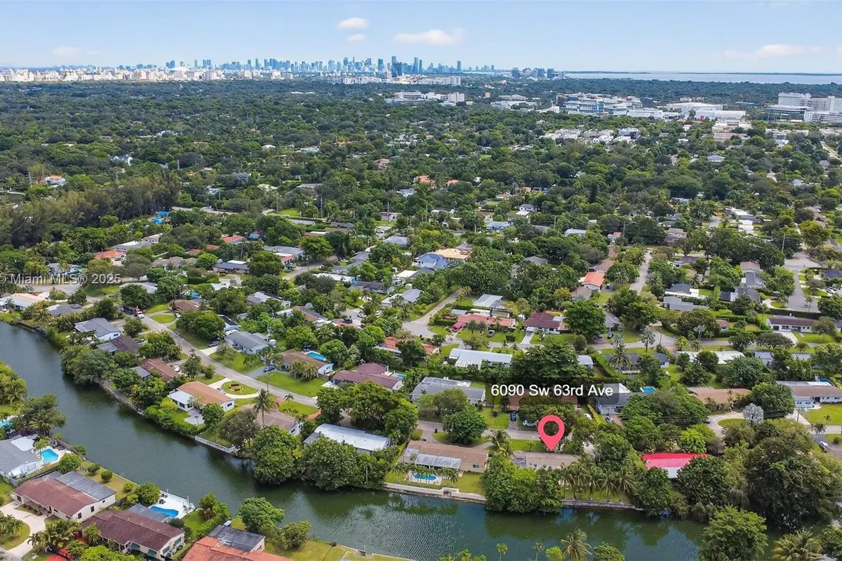 6090 SW 63rd Ave, South Miami FL 33143
