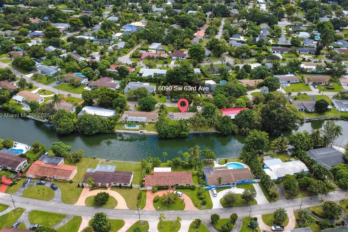 6090 SW 63rd Ave, South Miami FL 33143