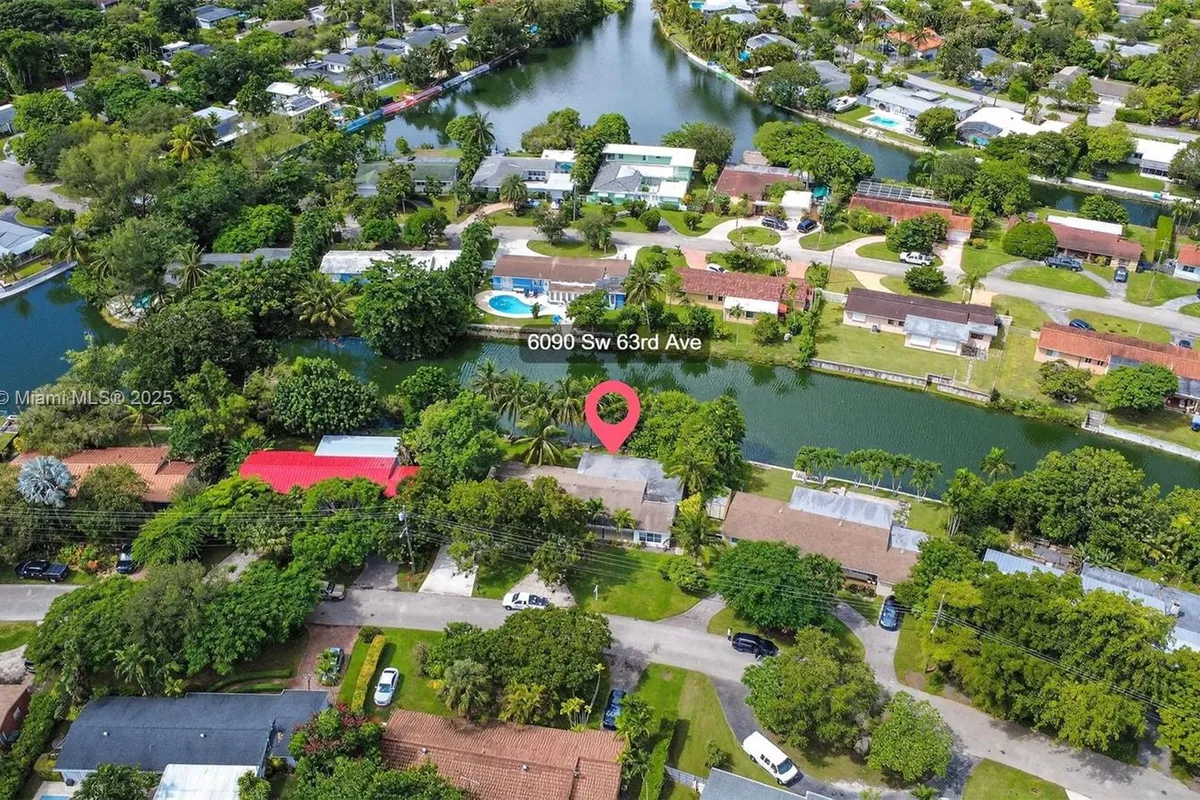 6090 SW 63rd Ave, South Miami FL 33143
