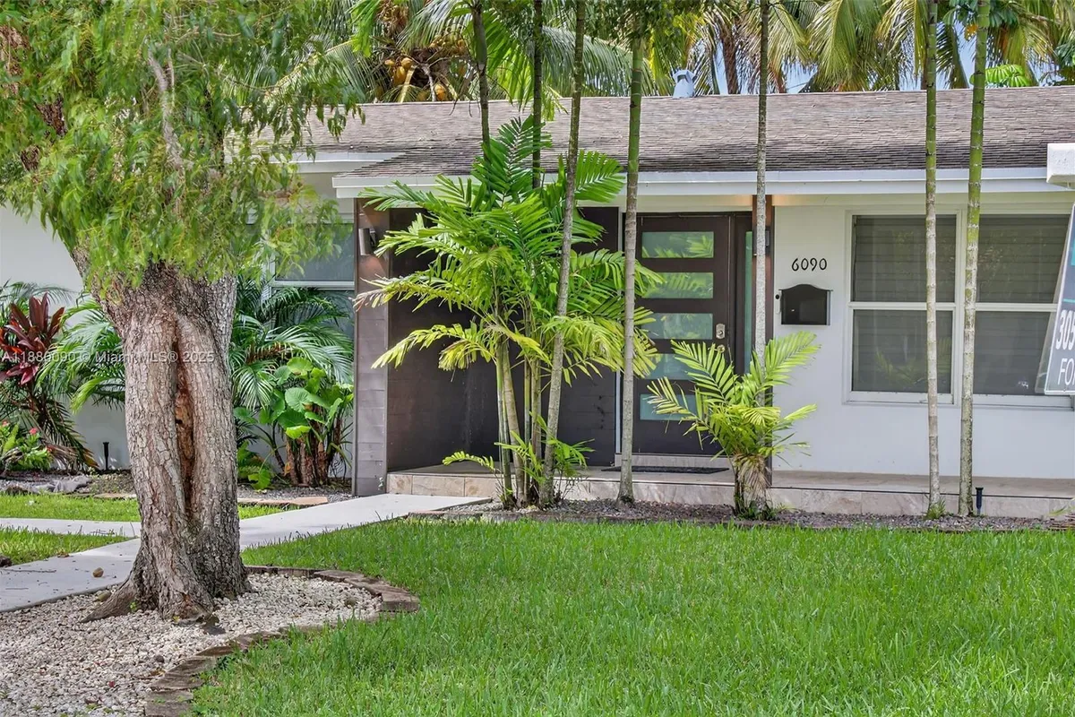 6090 SW 63rd Ave, South Miami FL 33143