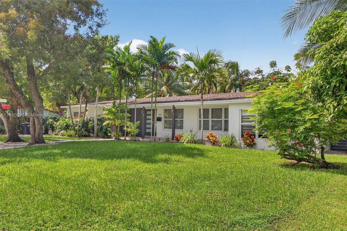 6090 SW 63rd Ave, South Miami FL 33143