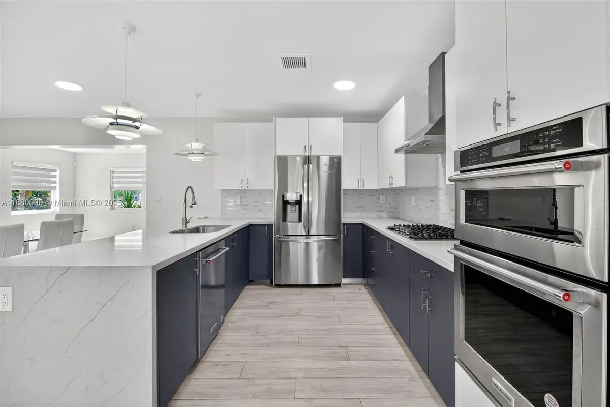 6090 SW 63rd Ave, South Miami FL 33143