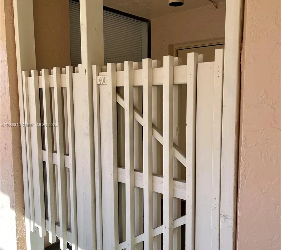 6800 Cypress Rd # 408, Plantation FL 33317