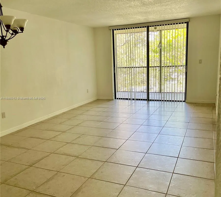 6800 Cypress Rd # 408, Plantation FL 33317