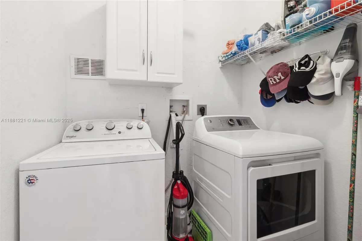 11257 NW 78th St, Doral FL 33178