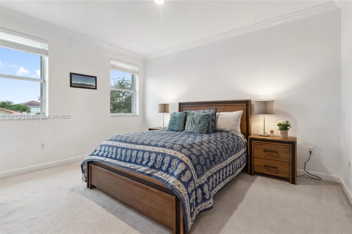 11257 NW 78th St, Doral FL 33178