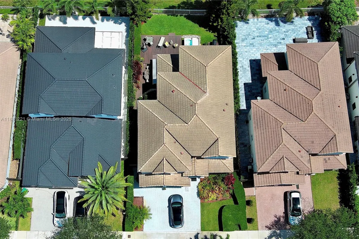 11257 NW 78th St, Doral FL 33178