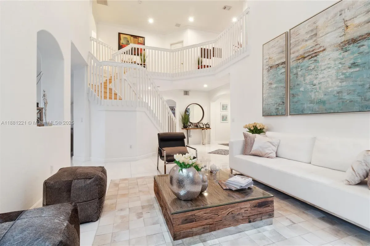 11257 NW 78th St, Doral FL 33178