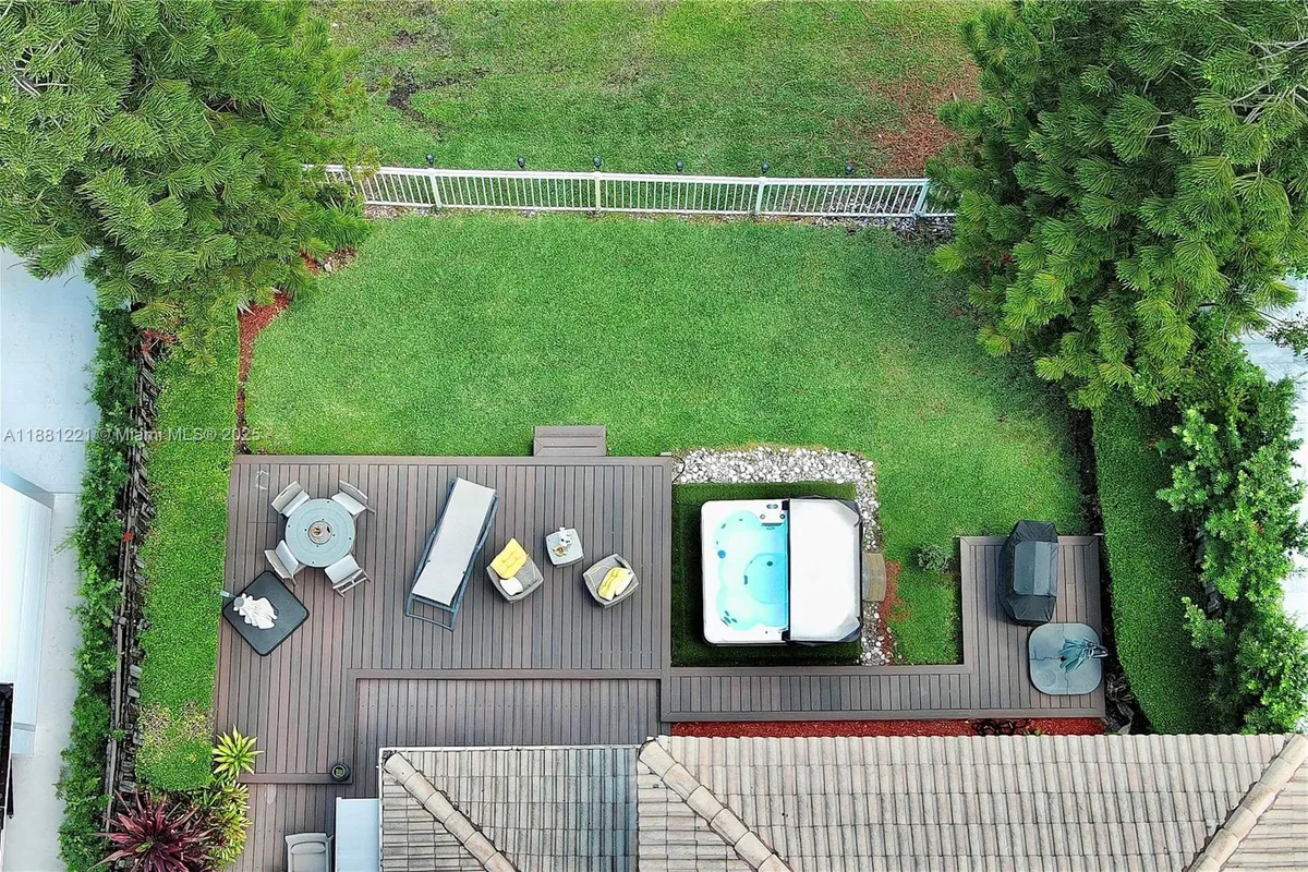 11257 NW 78th St, Doral FL 33178