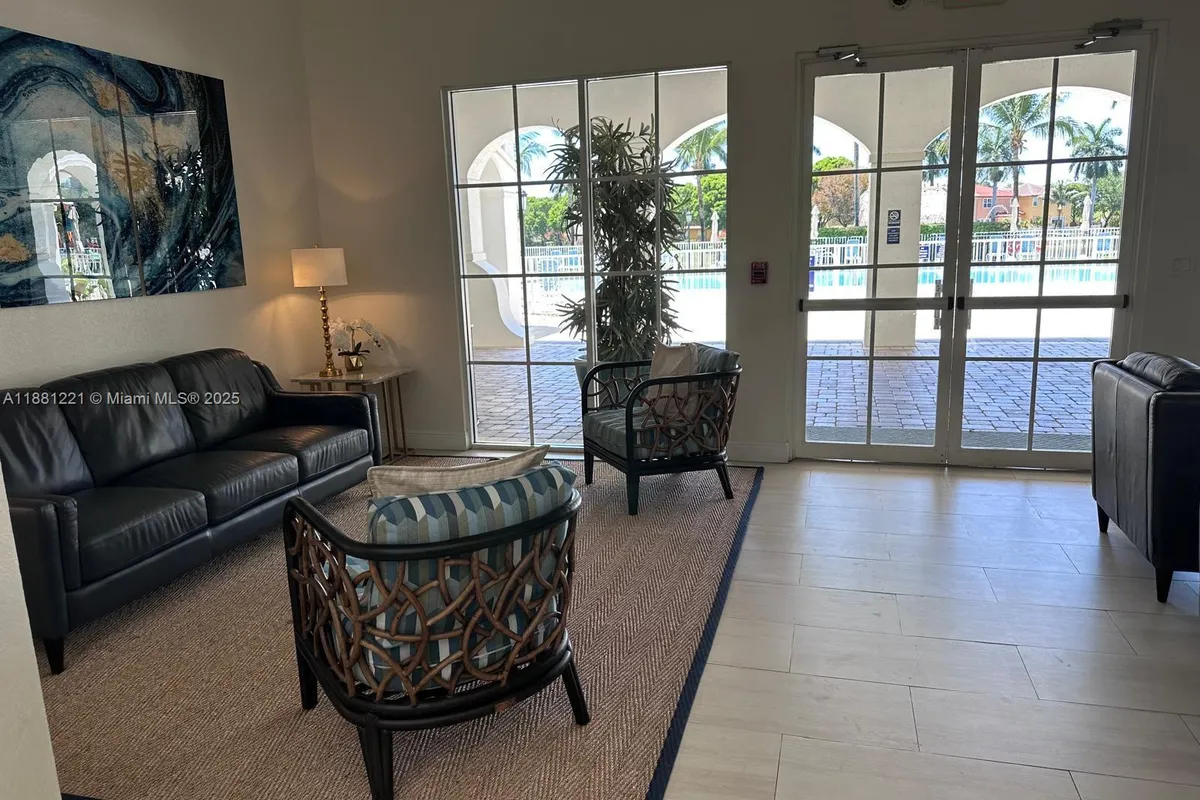 11257 NW 78th St, Doral FL 33178