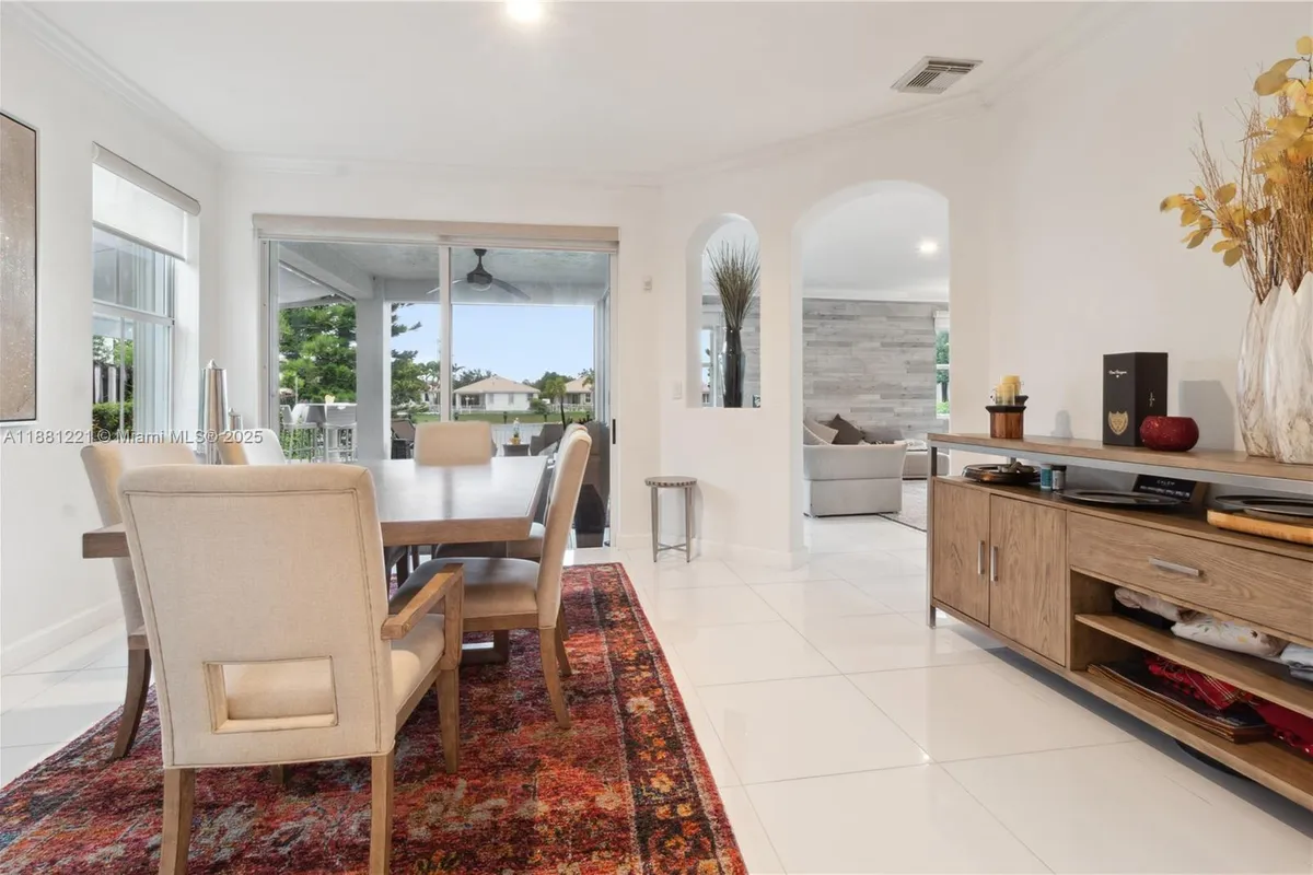 11257 NW 78th St, Doral FL 33178