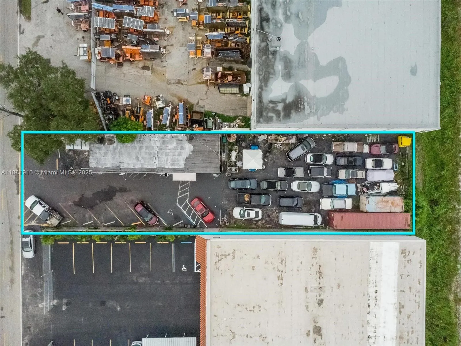 2111 John P Lyons Ln, Pembroke Park FL 33021