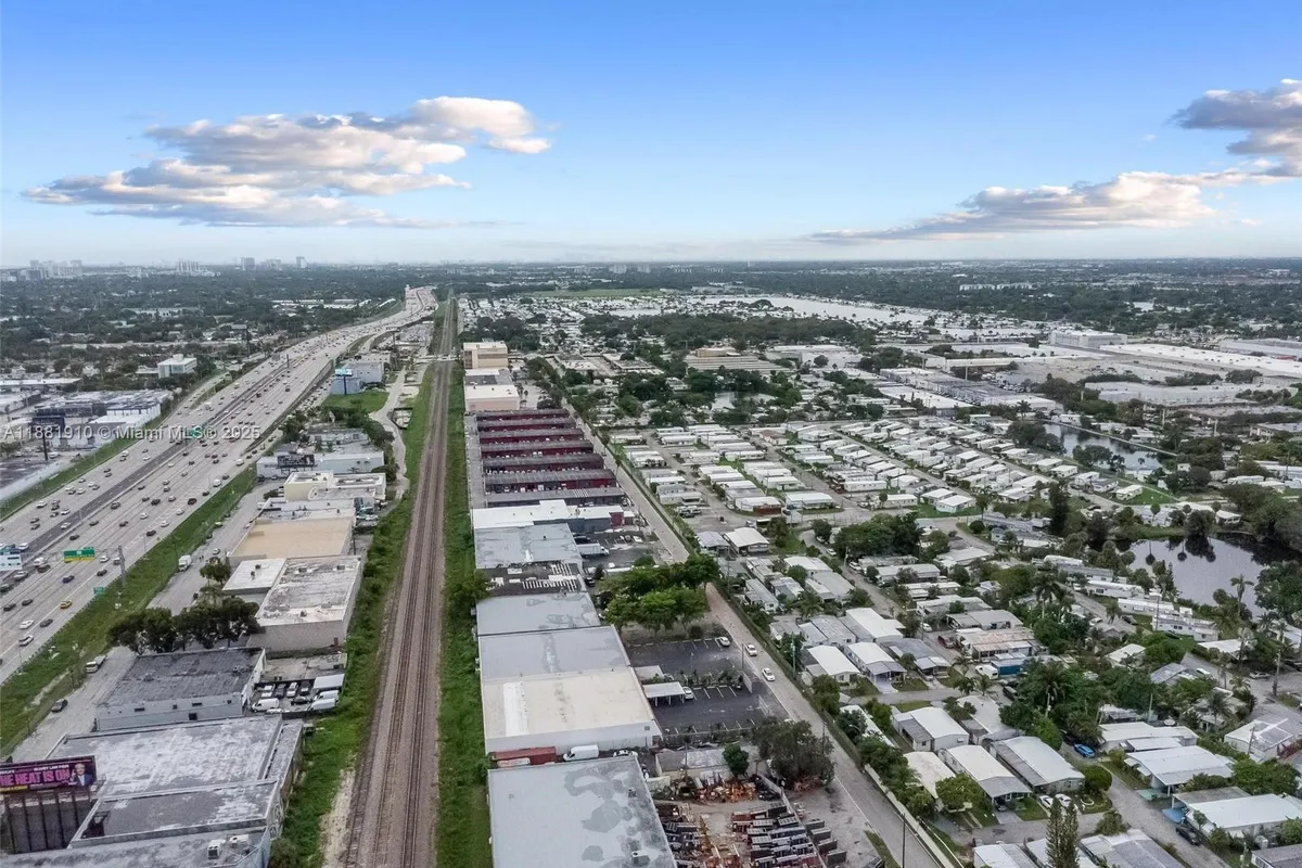 2111 John P Lyons Ln, Pembroke Park FL 33021