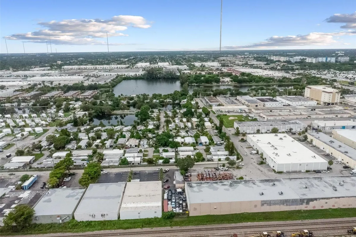 2111 John P Lyons Ln, Pembroke Park FL 33021