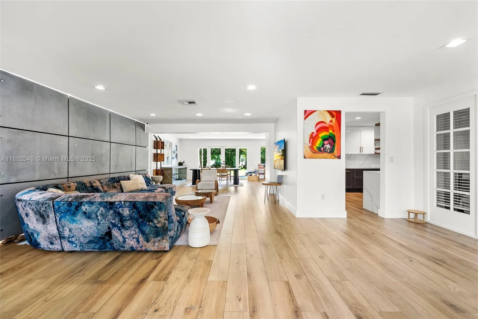 21000 NE 18th Ct, Miami FL 33179