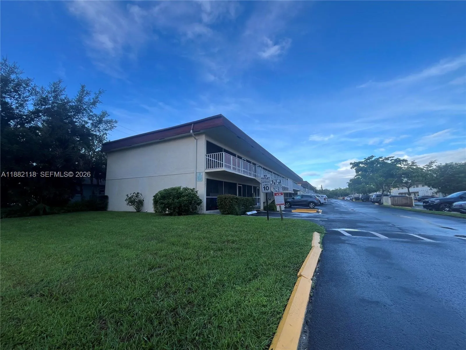 5387 SW 40th Ave # 103, Dania Beach FL 33314