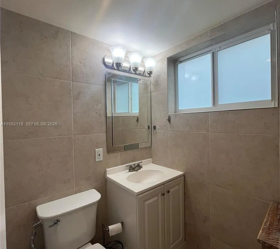 5387 SW 40th Ave # 103, Dania Beach FL 33314