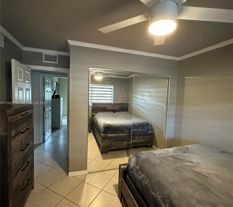 5387 SW 40th Ave # 103, Dania Beach FL 33314