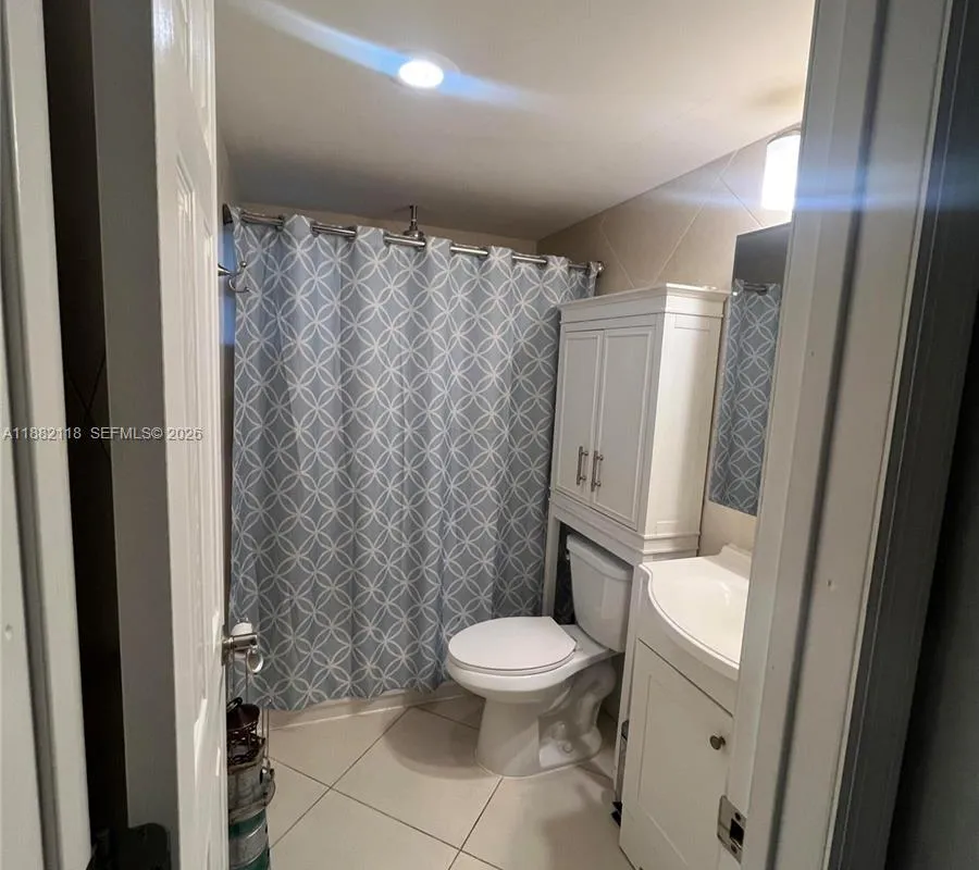 5387 SW 40th Ave # 103, Dania Beach FL 33314