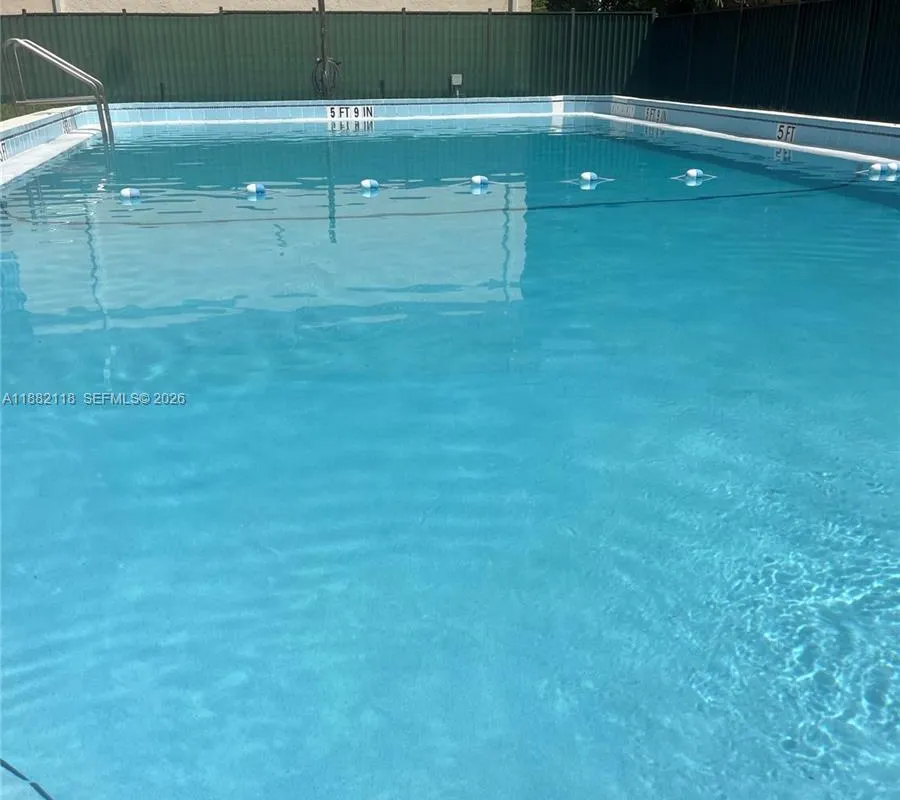 5387 SW 40th Ave # 103, Dania Beach FL 33314