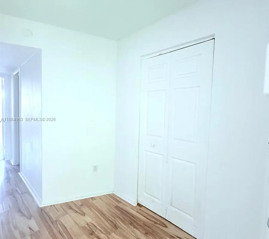 1201 NE 191st St # G304, Miami FL 33179