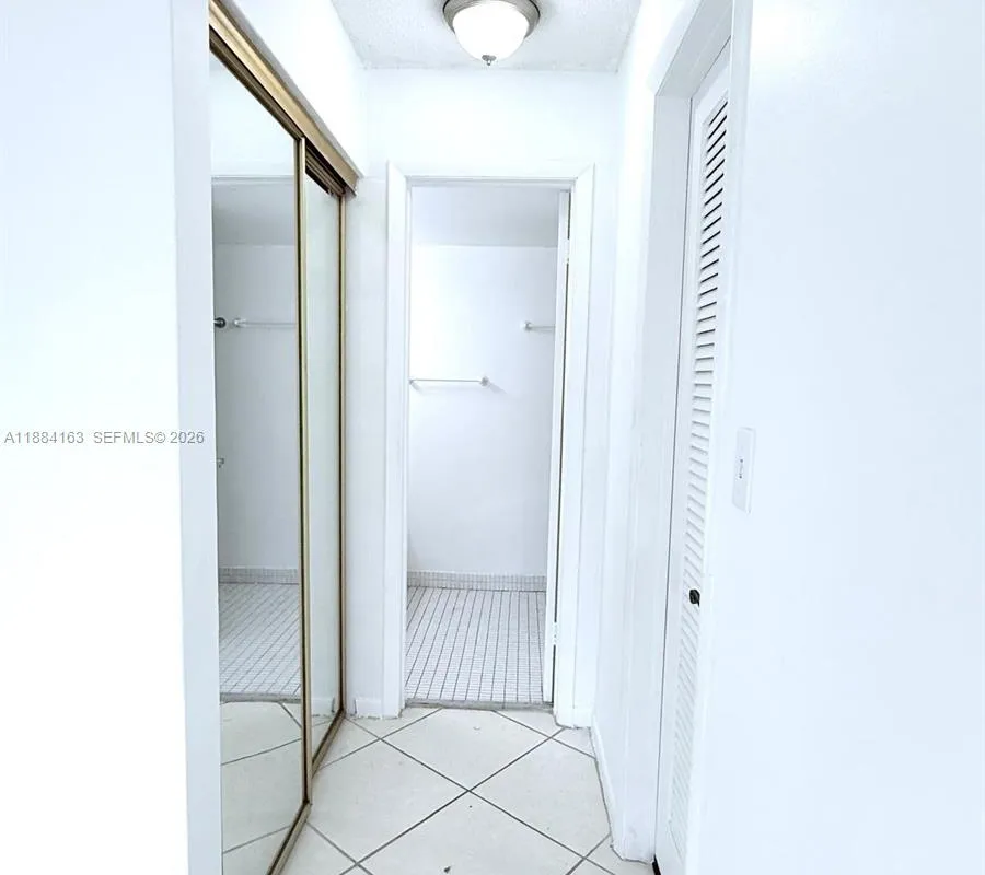 1201 NE 191st St # G304, Miami FL 33179