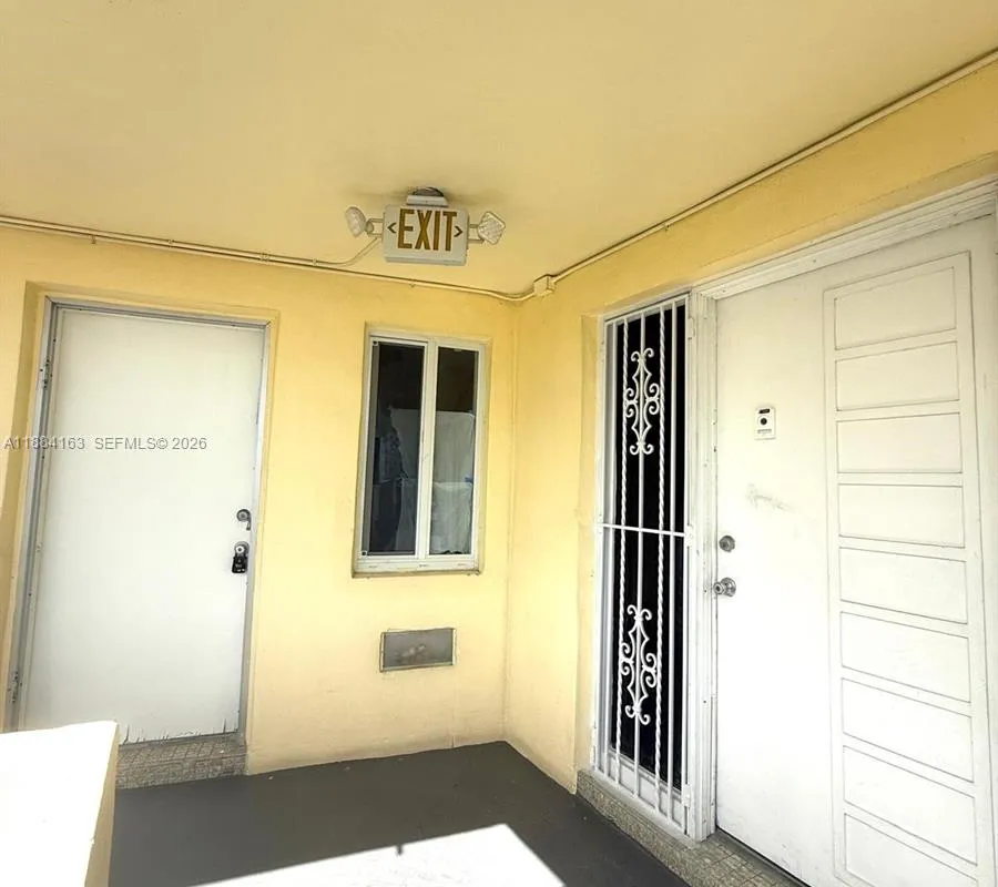 1201 NE 191st St # G304, Miami FL 33179