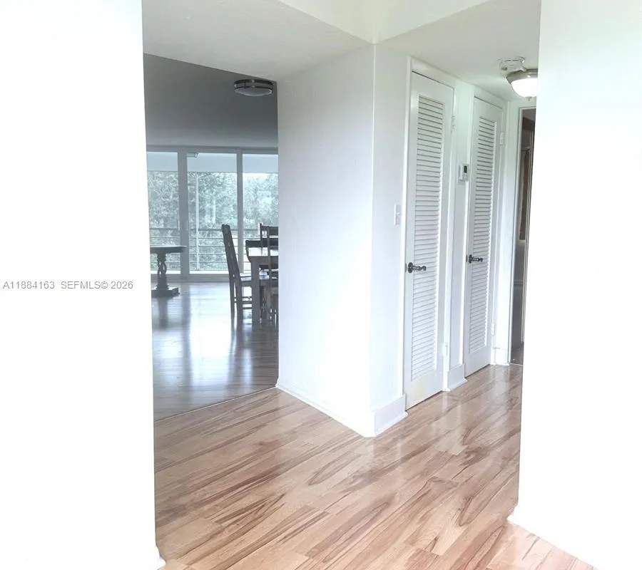 1201 NE 191st St # G304, Miami FL 33179