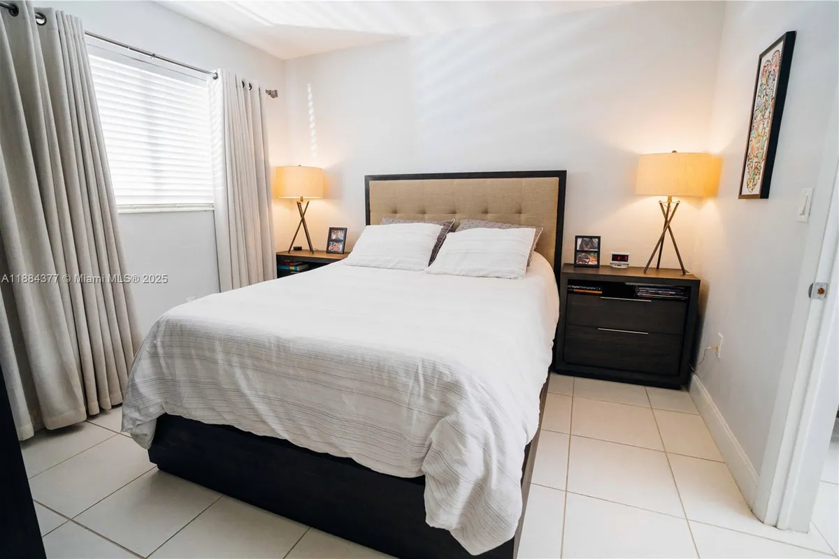 7901 SW 64th Ave # 6, South Miami FL 33143