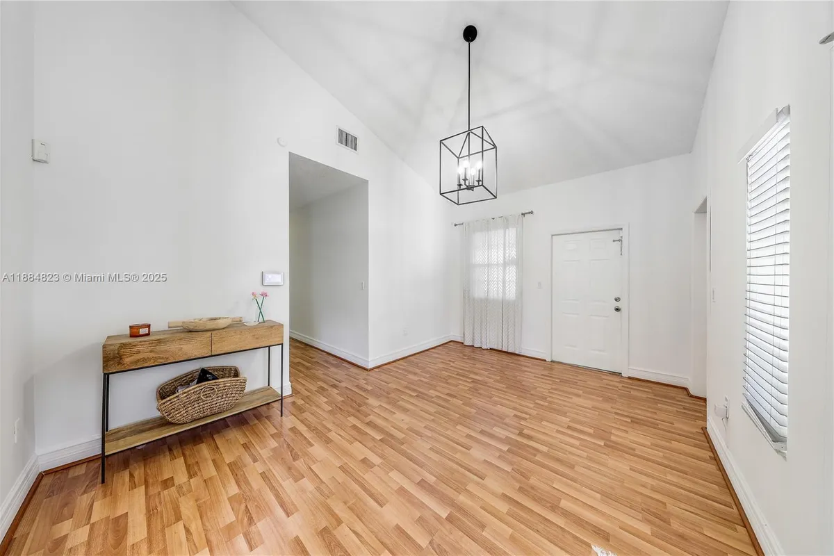 4030 SW 62nd Ave, South Miami FL 33155