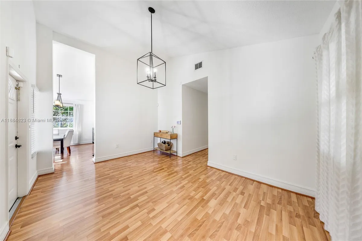 4030 SW 62nd Ave, South Miami FL 33155