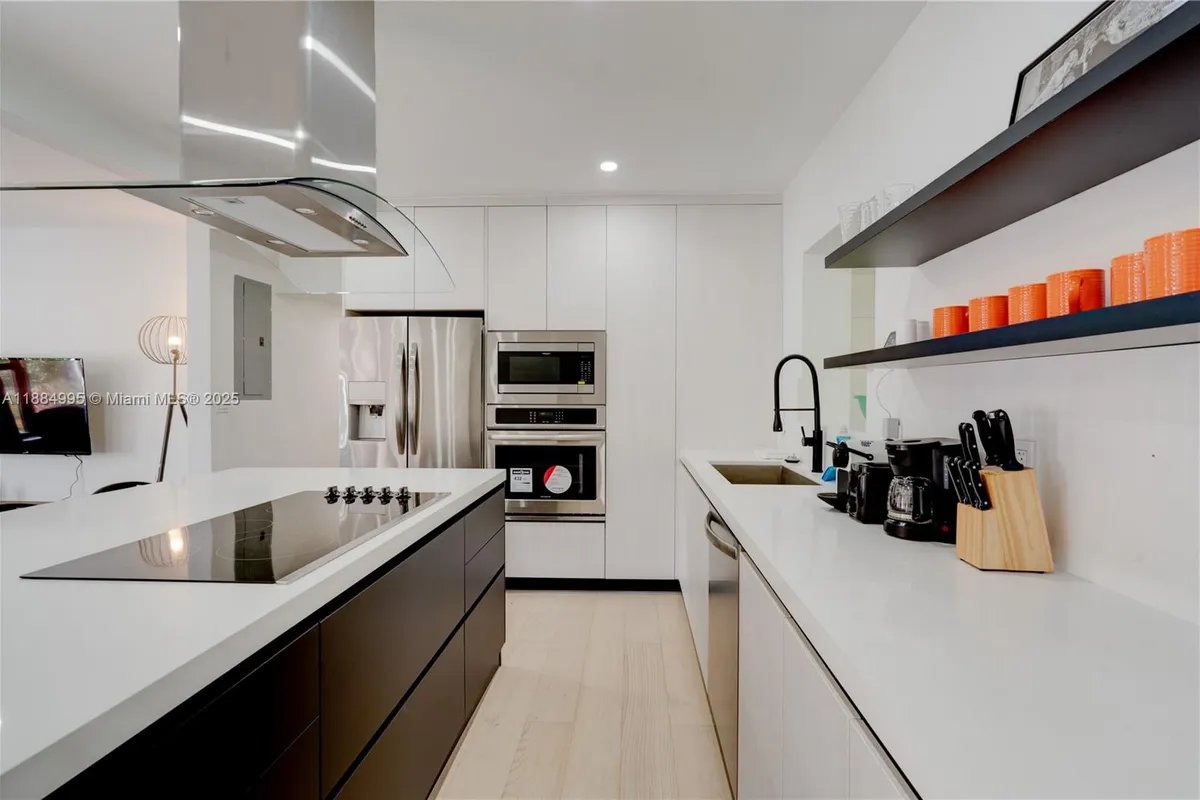 347 NE 110th St, Miami FL 33161