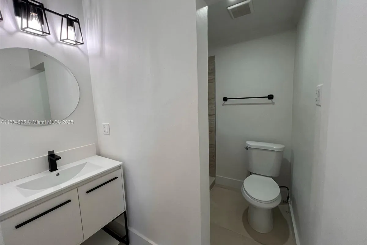 347 NE 110th St, Miami FL 33161