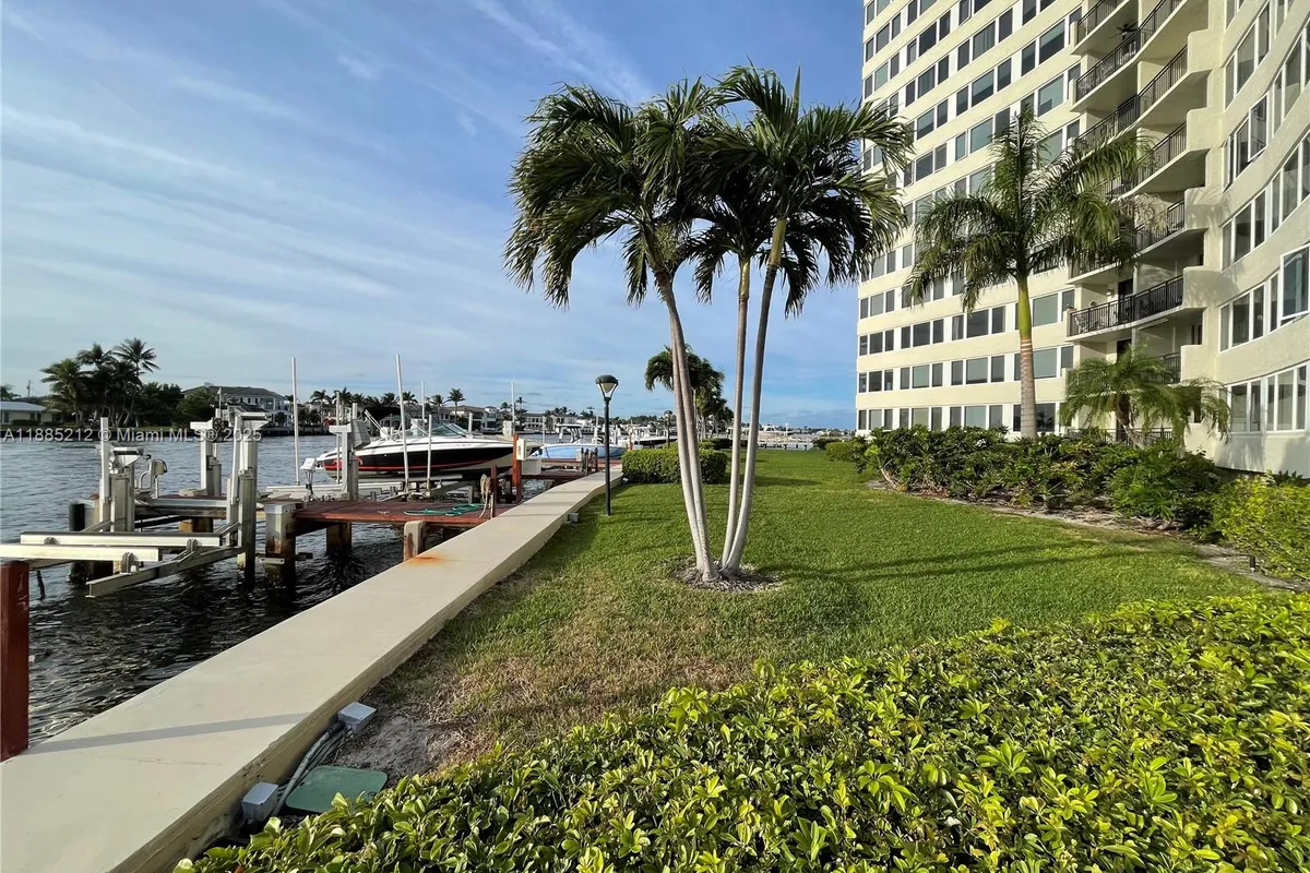 3912 S Ocean Blvd # 1001, Highland Beach FL 33487