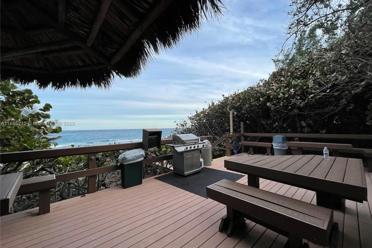 3912 S Ocean Blvd # 1001, Highland Beach FL 33487