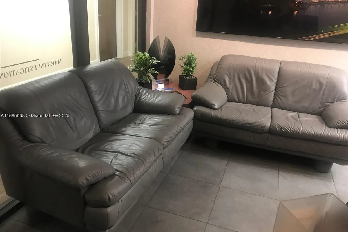 6701 Sunset Dr # 104, South Miami FL 33143