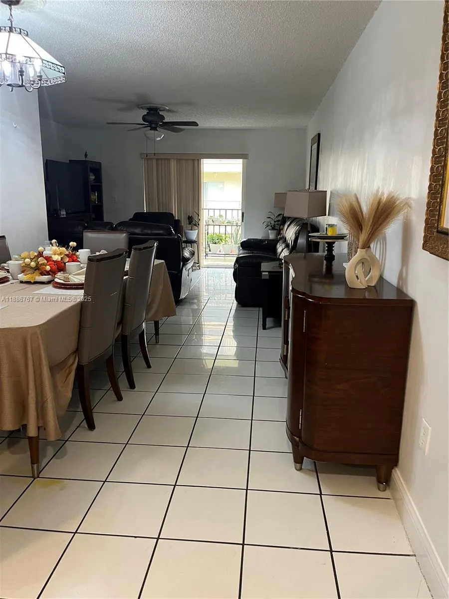 8851 NW 119 ST # 5222, Hialeah Gardens FL 33018