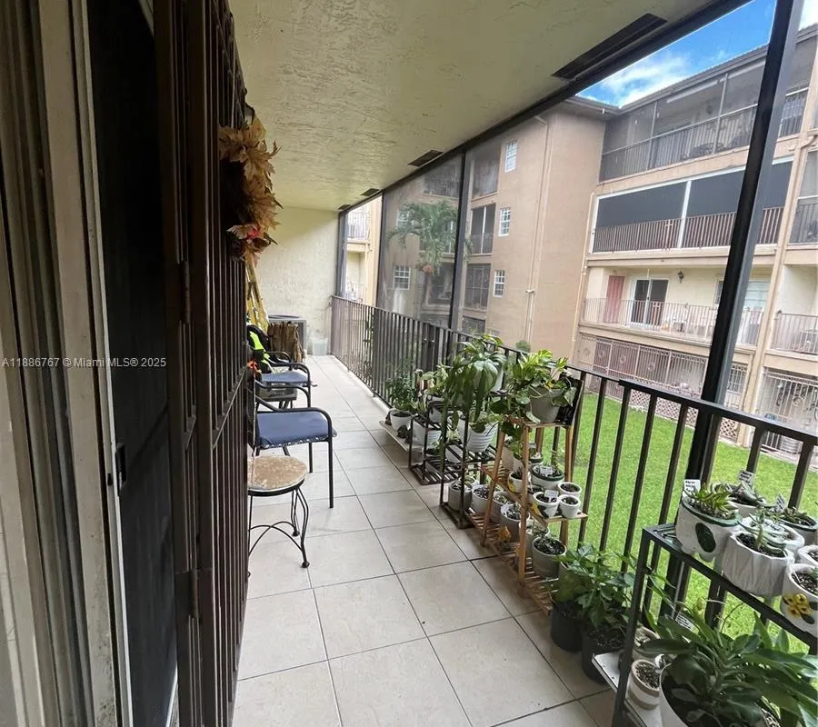 8851 NW 119 ST # 5222, Hialeah Gardens FL 33018