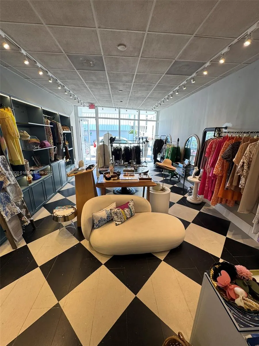 7230 SW 57th Ave, South Miami FL 33143